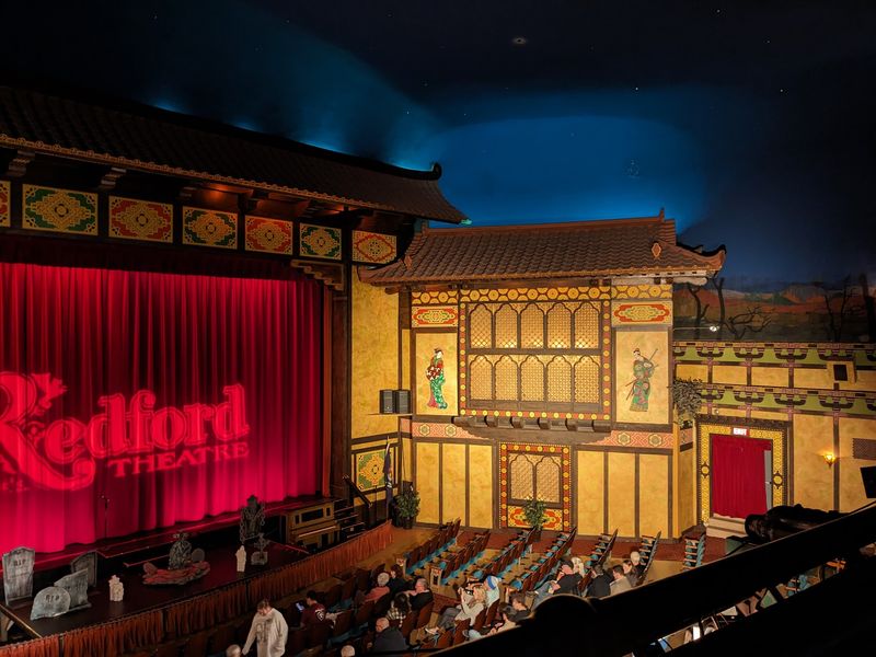 This 1928 Movie Palace In Michigan Still Runs Real Film While An Organ Rises Out Of The Stage Japanese-Inspired Decor Nobody Expects
