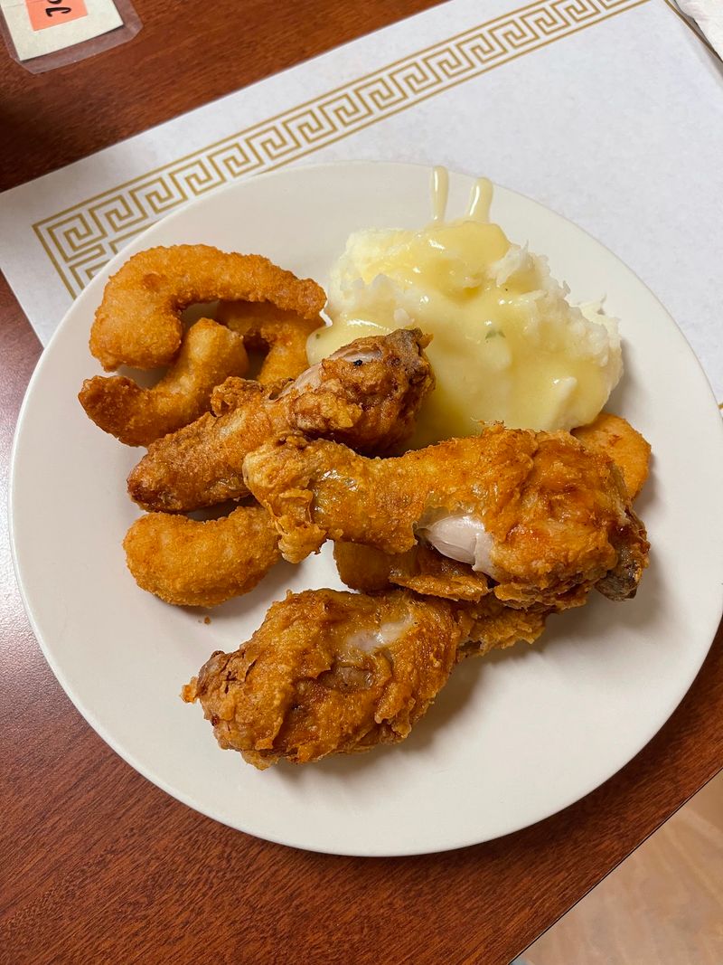 This Amish Buffet In Michigan Has Families Driving Hours Just To Fill Their Plates Fish Night and Friday Favorites