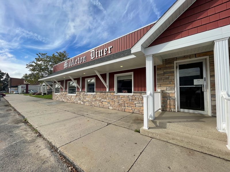 This Amish Buffet In Michigan Has Families Driving Hours Just To Fill Their Plates A Small Town Diner on North Newton Street