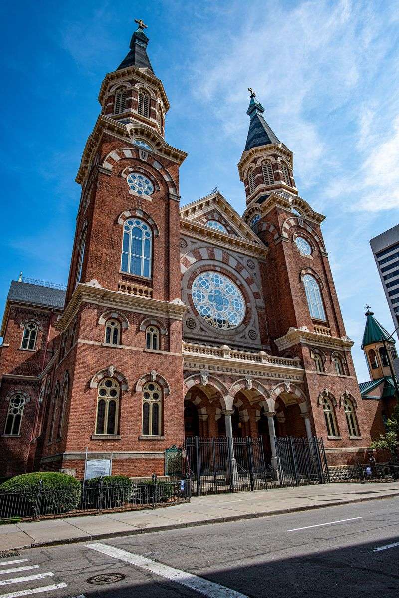 A Landmark Hiding in Plain Sight on Monroe Street