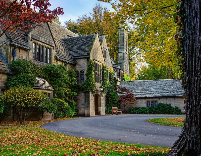 6 Cheap Michigan Day Trips That Feel Like A Splurge For Under $60